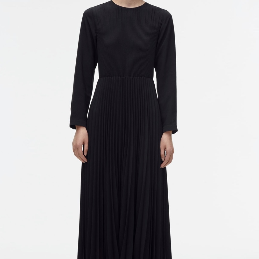 Zara limited edition pleated style midi dress